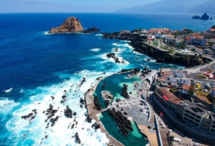 <Madeira səkkizinci dəfə Avropanın ən yaxşı turizm istiqaməti hesab edilib.....