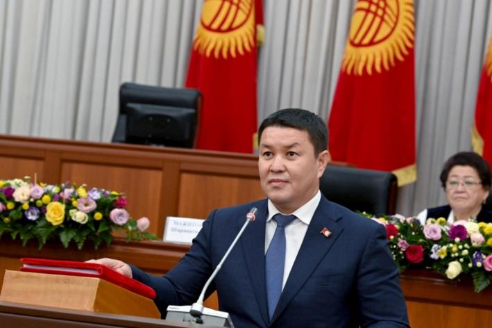 <Qırğızıstan parlamentinin yeni sədri seçilib.....